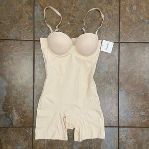 Elegant Cream Shapewear Bodysuit